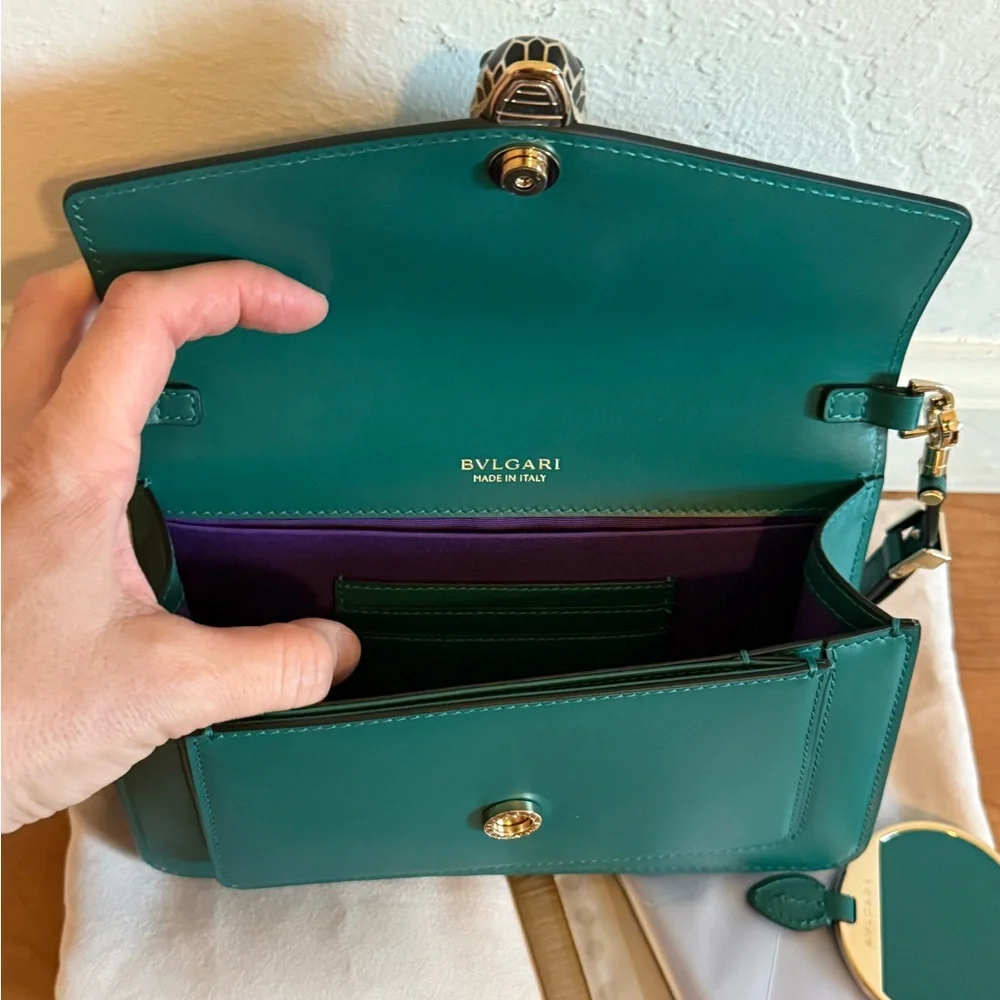 💚 Bvlgari Serpenti East West Shoulder Bag 💚 - Picture 8 of 13